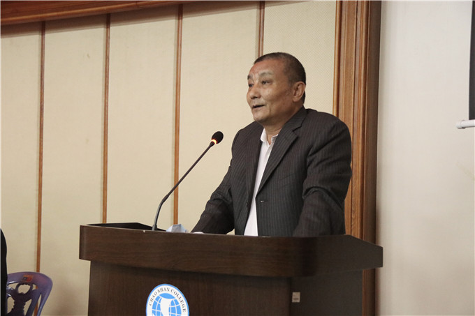 ��У�����������ִ��